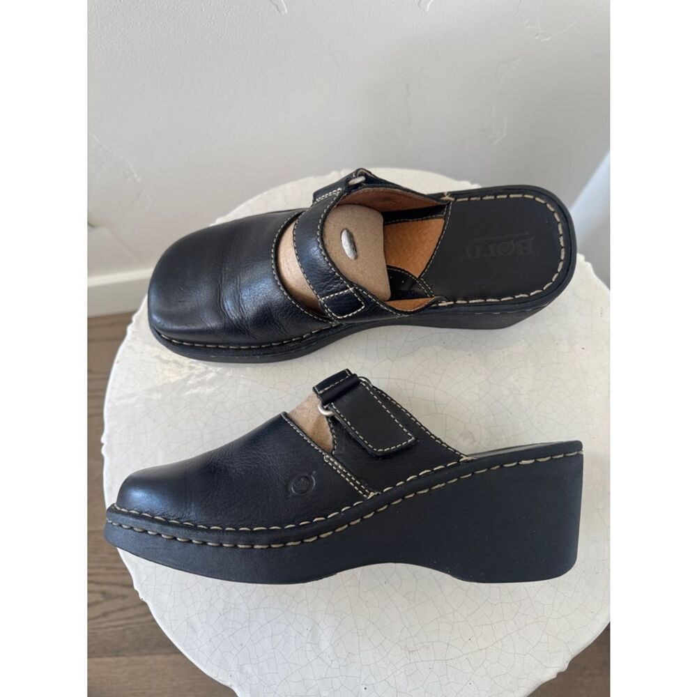 Born Y2K Black Leather Slip-On Clogs Wedge with Tan Stitching Accent Size 7 GUC - Picture 4 of 12